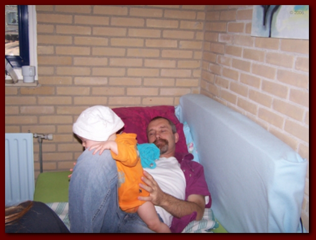 599x448 pixels (181K)